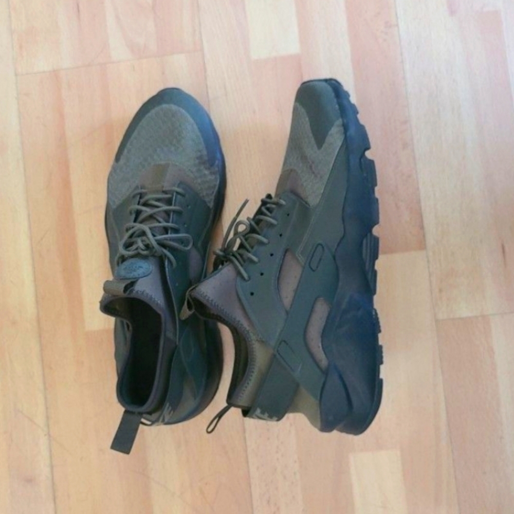 Men's Nike size 13